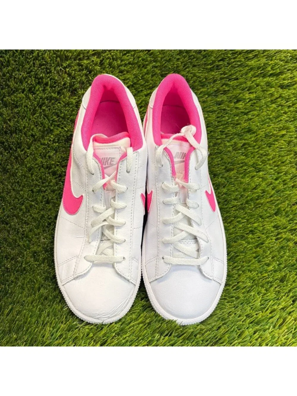 Nike Tinnis Classic GS Girls Size 6Y White Pink Athletic Leather Shoes Sneakers